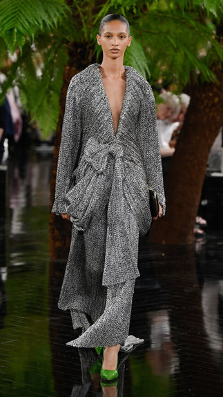 Dior Coleção Outono e Inverno | Haute Couture | Look 12 | Foto by WWD