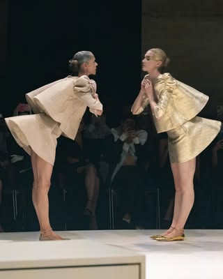 Viktor&Rolf Coleção "Gilded Age 2.0" | Haute Couture Week 