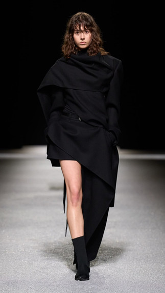 Issey Miyake | Foto by WWD | PFW 2026 Outono/Inverno