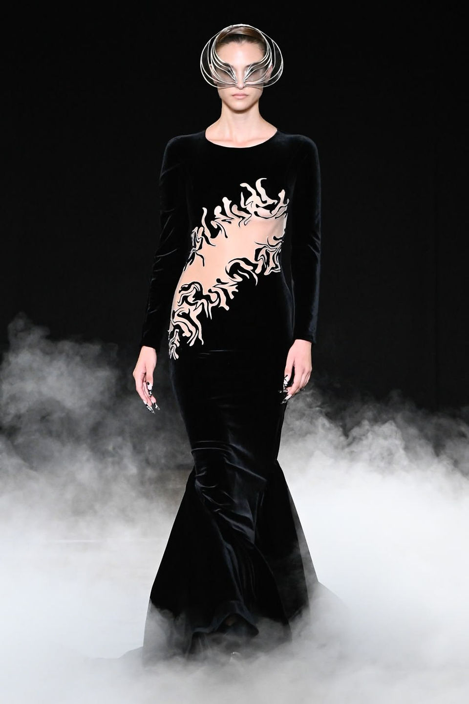 Iris Van Herpen Coleção "Sonic Starquakes" | Haute Couture  | Look 13 | Foto by WWD