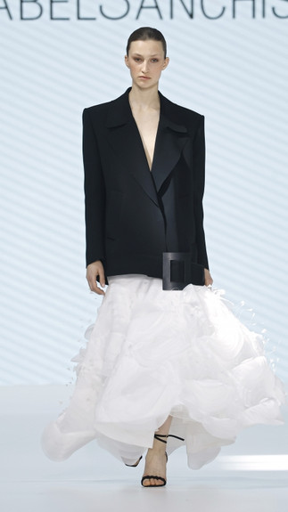 Isabel Sanchis | BBFW'26 | Barcelona Bridal Fashion Week