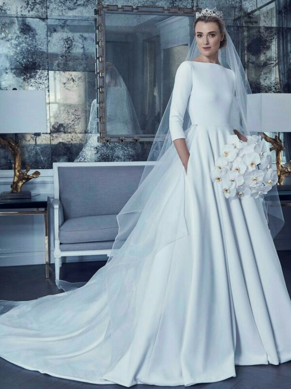 Vestido de Noiva Modelo by Romona Keveža Bridal