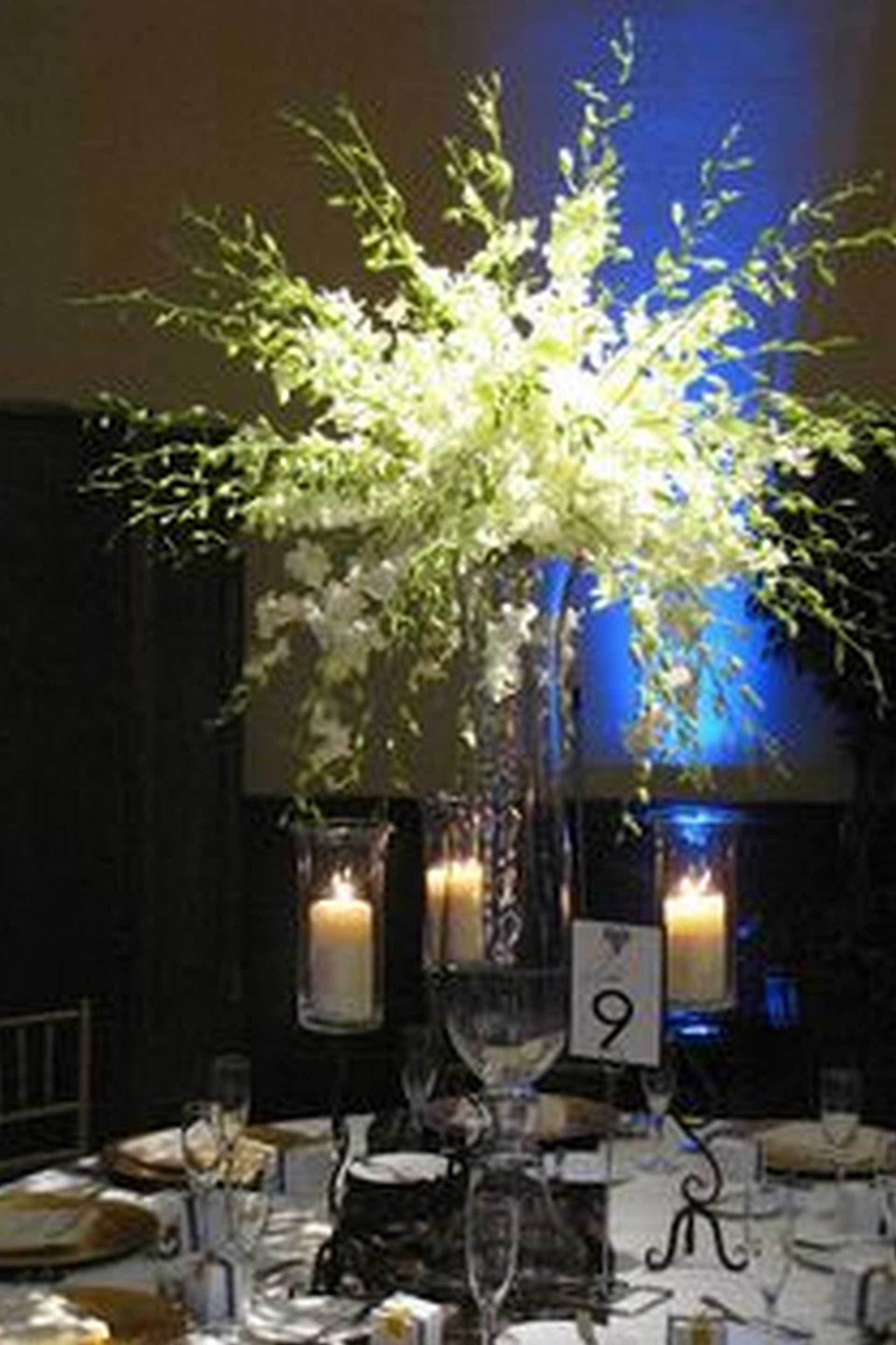 Decoração com Flores Brancas -  Orquidea Olhos de Boneca