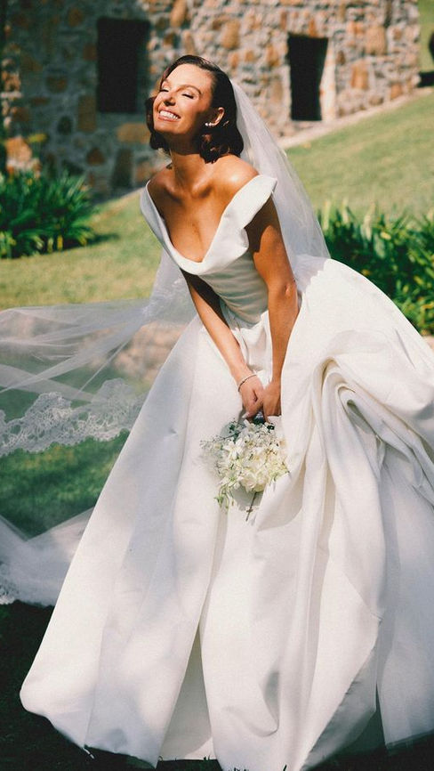 CASAMENTO: Isis Valverde & Marcus Buaiz | Vestido de Noiva by Vivianne Westwood
