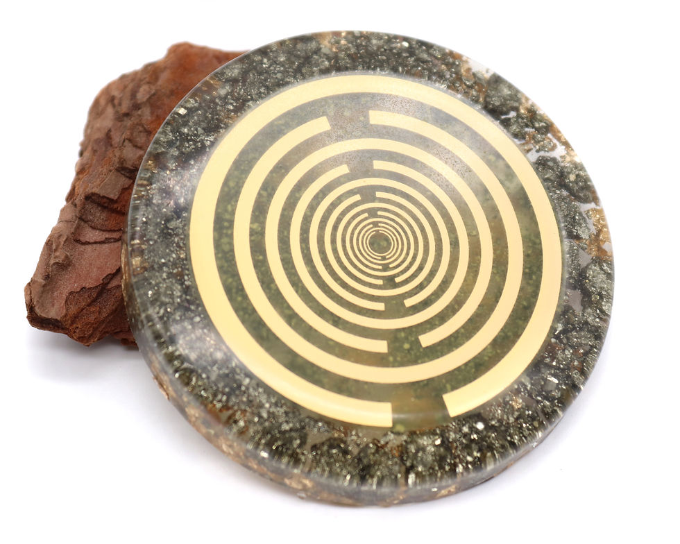 Thumbnail: Pyrite orgone solar plexus chakra healing disc