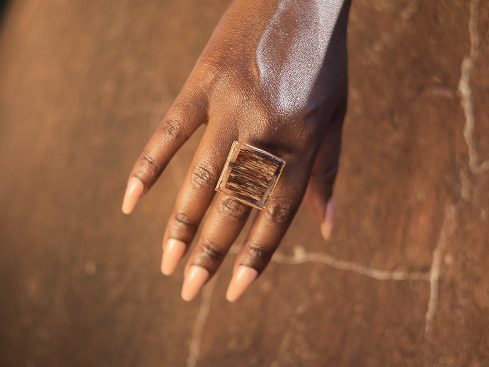 Thumbnail: Driftwood Bauble Ring