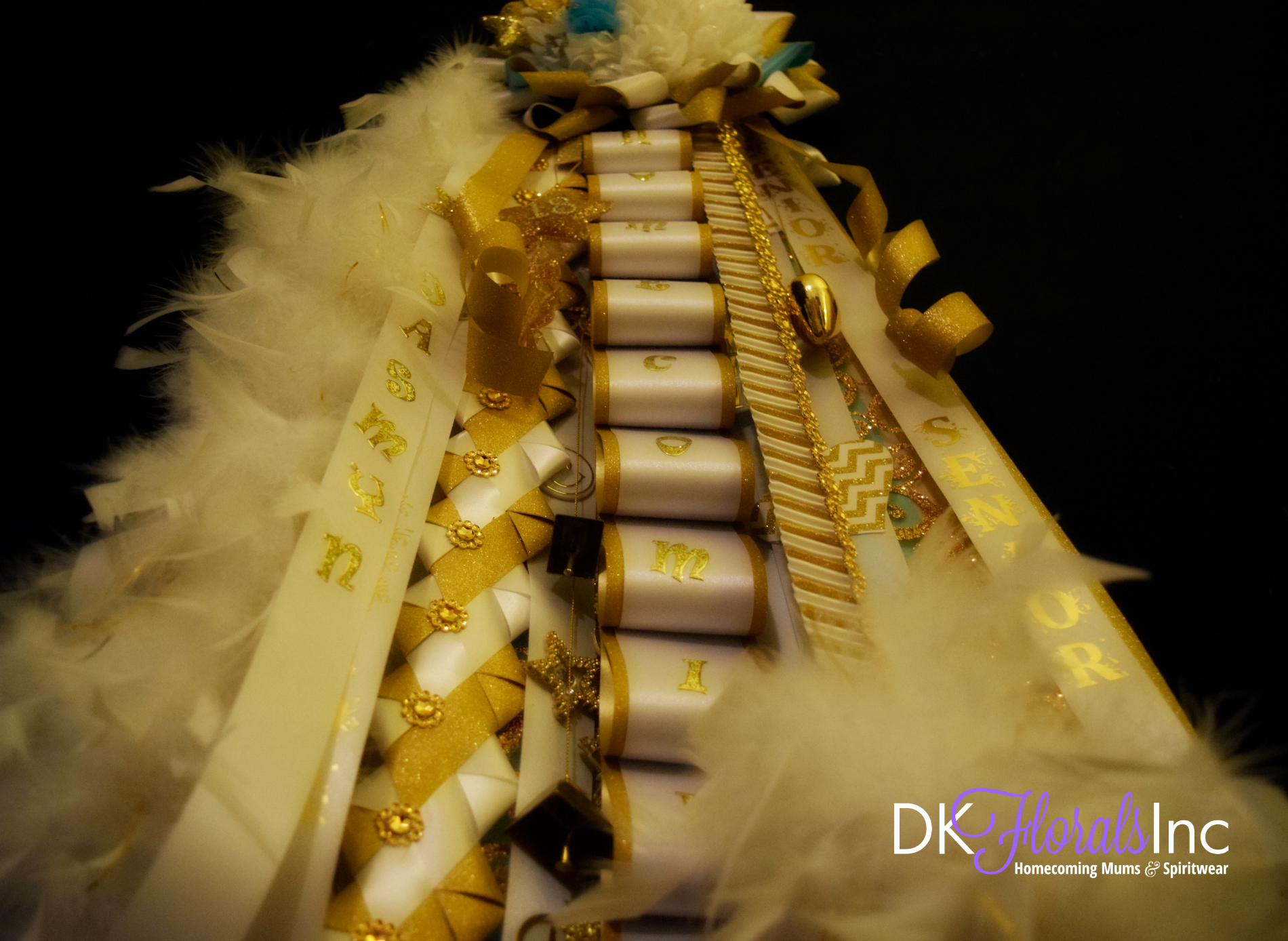 Single Senior Homecoming Mum