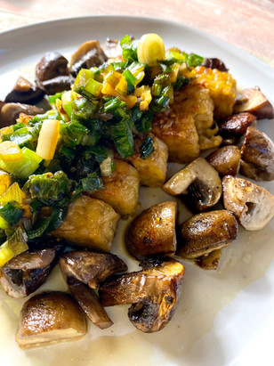 Sautéed Tempeh & mushrooms with green scallion sauce