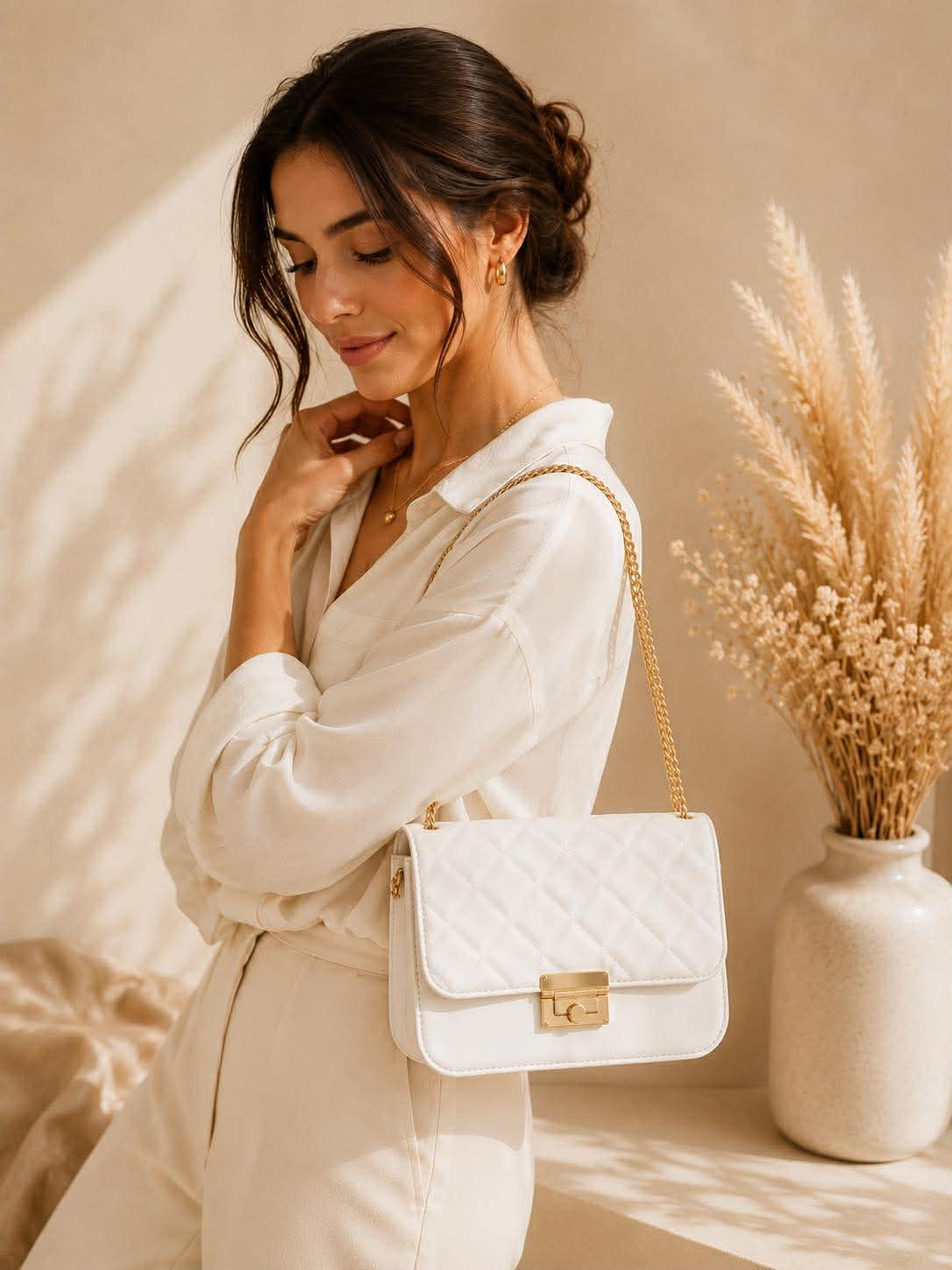 Bolso de Mano con Cadena