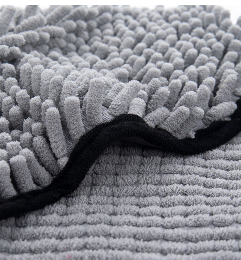 Thumbnail: Super Absorbent Pet Bath Towel – Quick-Drying Microfiber Dog & Cat Bathrobe with