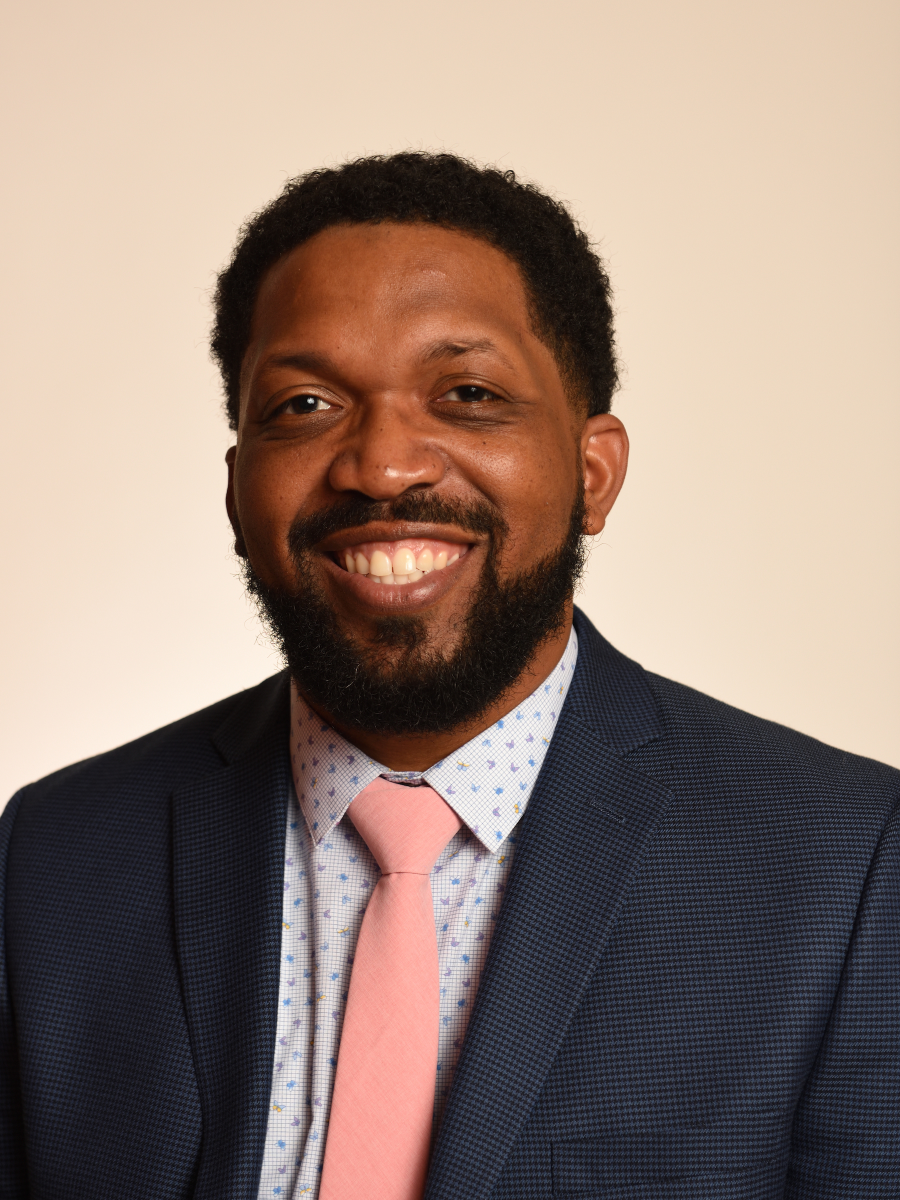 Glenn Bracey - Head Shot copy.JPG