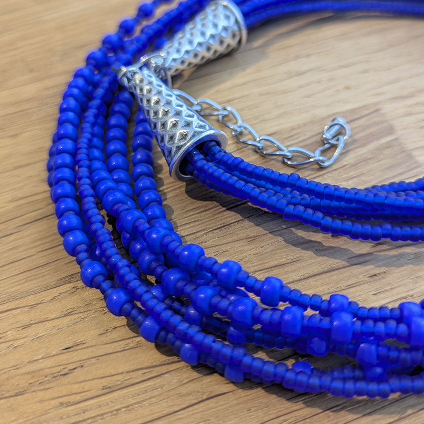 Miniature : Collier multirangs bleu cobalt