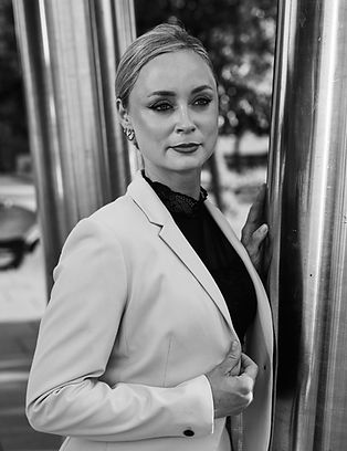 Cover-Model (7).jpg