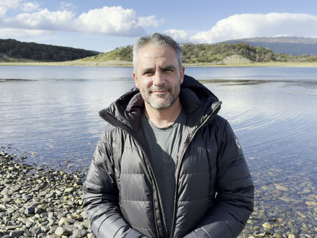 Levison Wood Joins the Race for Reading!