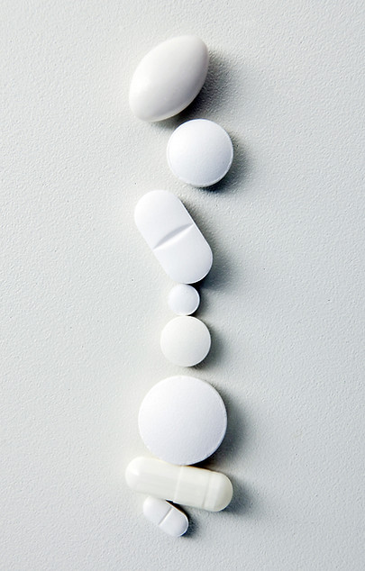 White pills arrangement