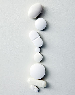 Arreglo de pastillas blancas