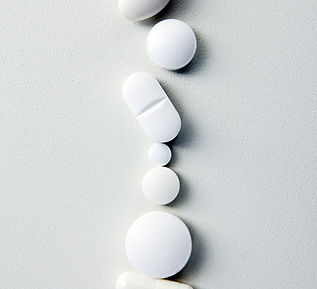White pills arrangement