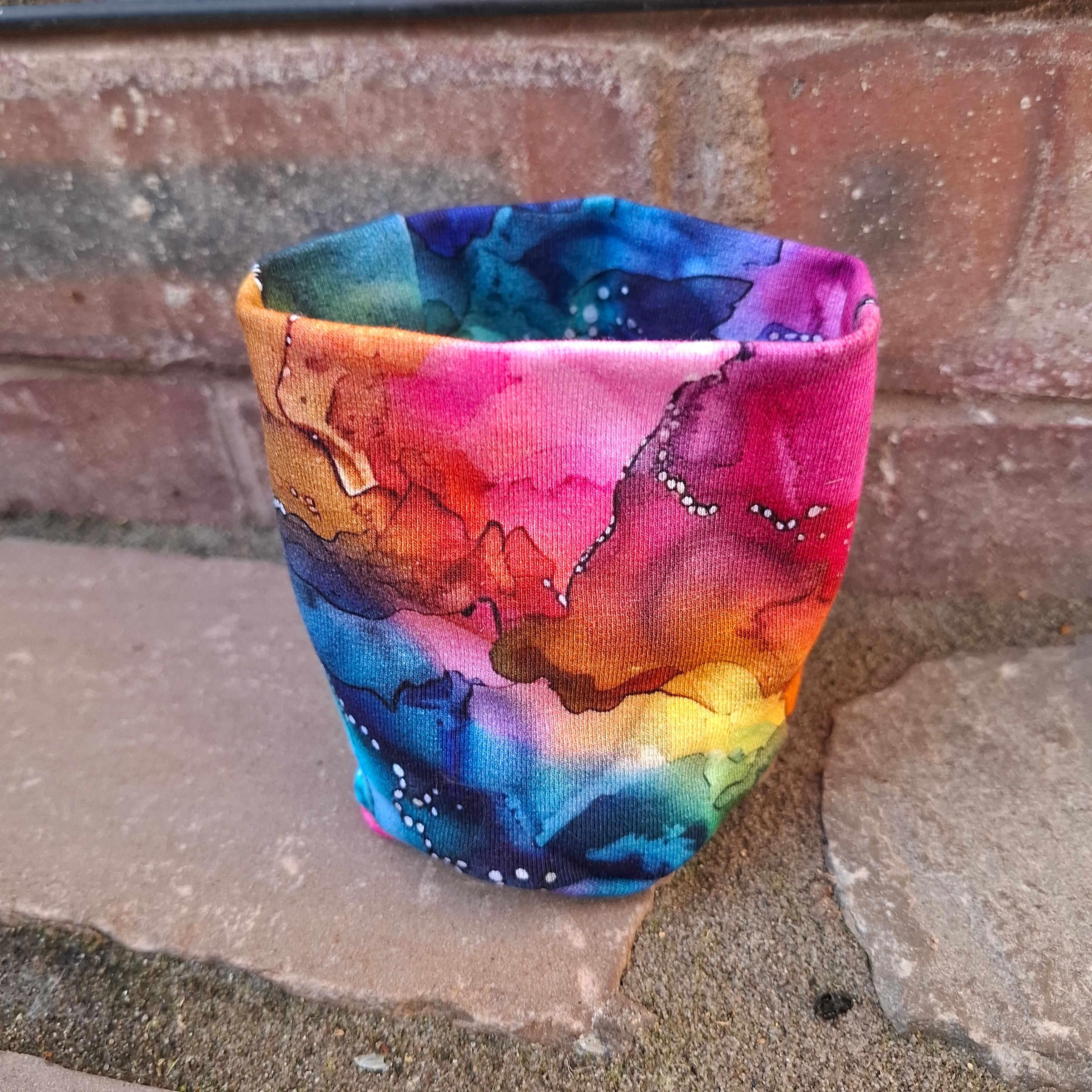 Yarn Huggie - Rainbow Water Marble