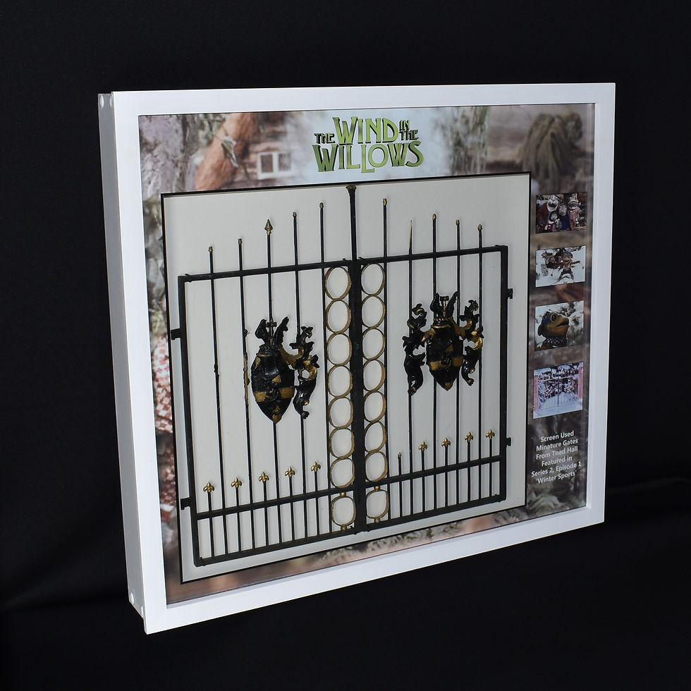 The Wind in the Willows (TV series) 1984-1988 Miniature Gates from Toad Hall