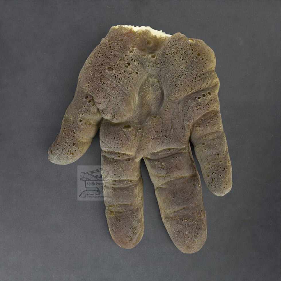 Thumbnail: The Fifth Element (1997) Mangalore Stunt Dummy Hand