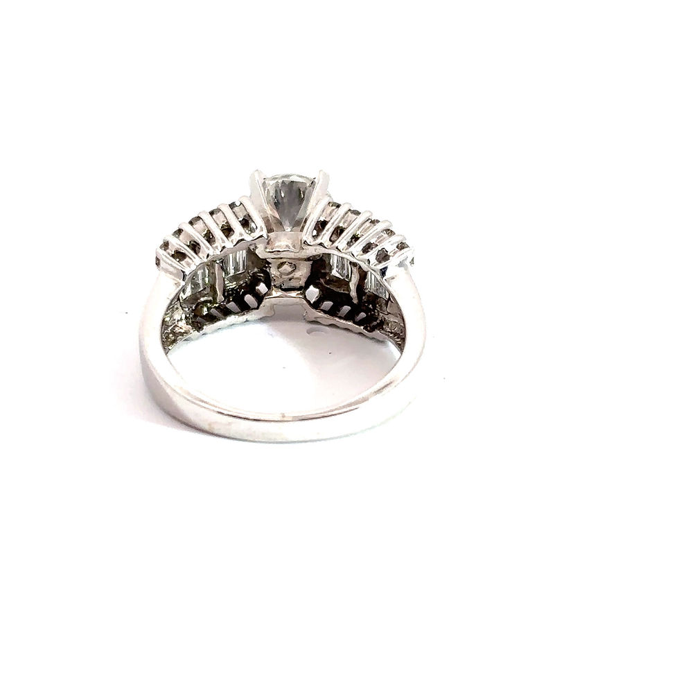 Thumbnail: Round Diamond Traditional Engagement Ring