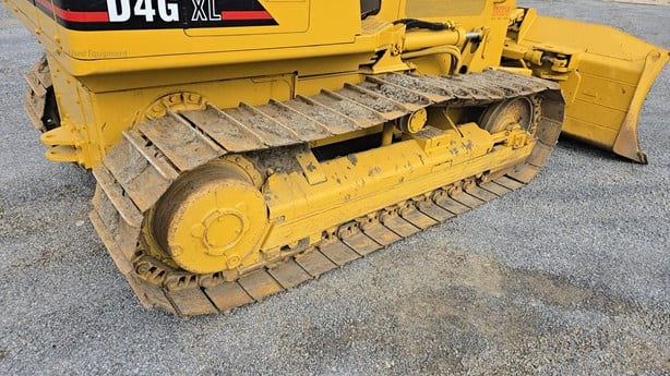 Miniature : CATERPILLAR D4G XL