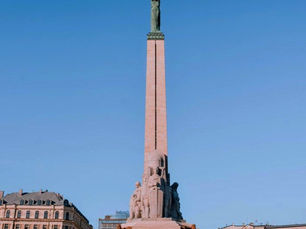 Quién roba las joyas de la Corona?