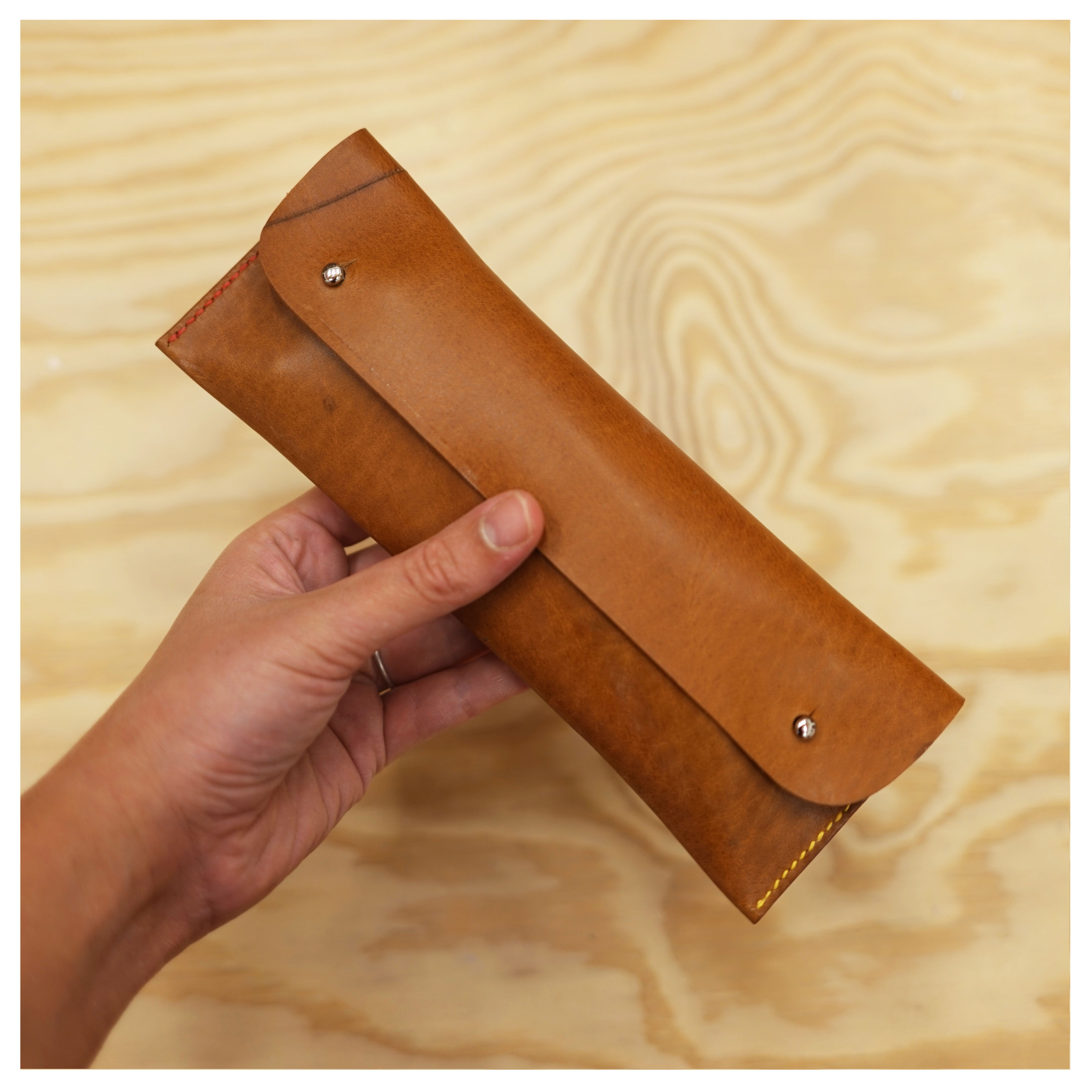 DONDERDAG AV LEDEREN PENNENZAK 12/10