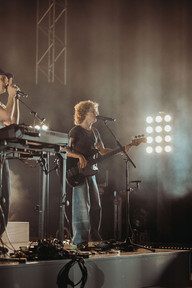 PARCELS LIVE IN BRISBANE