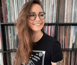 How Jenn D’Eugenio is Leading the Way For Women In The Vinyl Industry