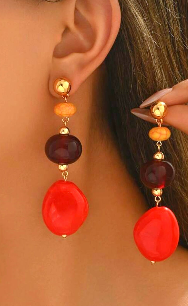 LCE-6621211 - Sexy Faux Jade Resin Pendant with Gold colored shell earrings