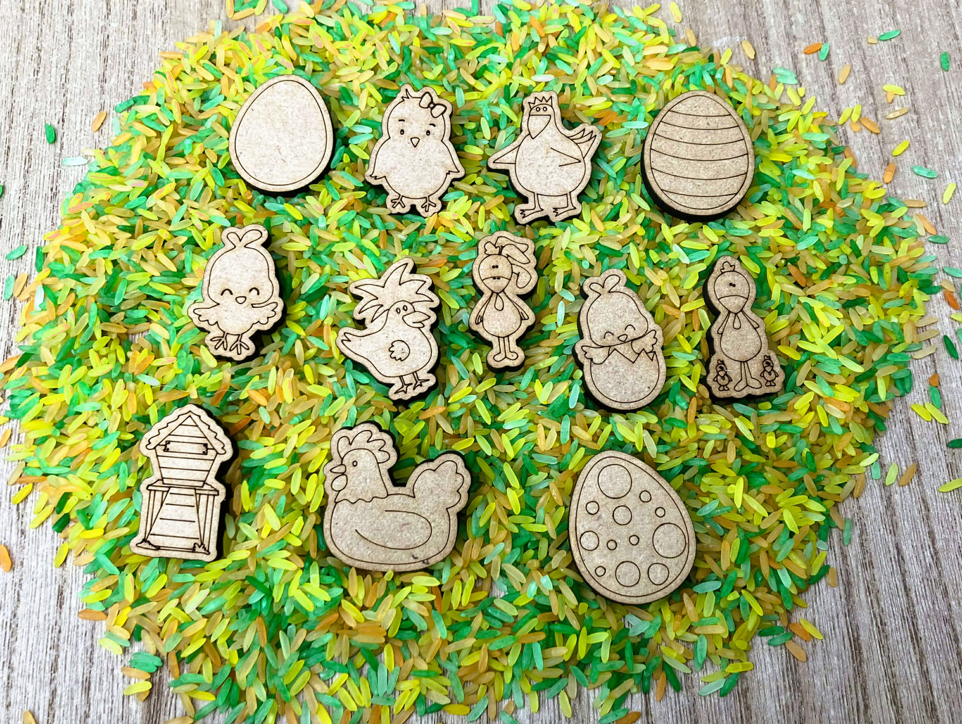 kip - ei - kuiken: houten strooifiguurtjes