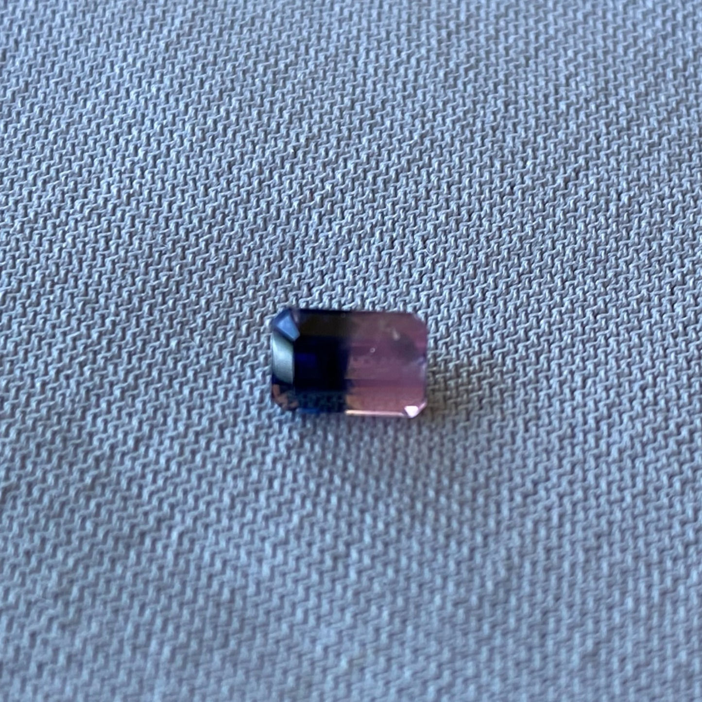 Bi Coloured Sapphire 0.95 carats