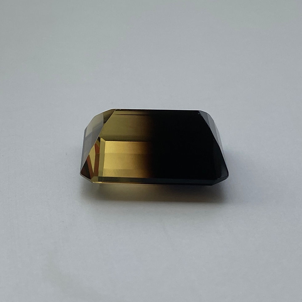 Thumbnail: Bi-coloured Quartz 22.10 Cts