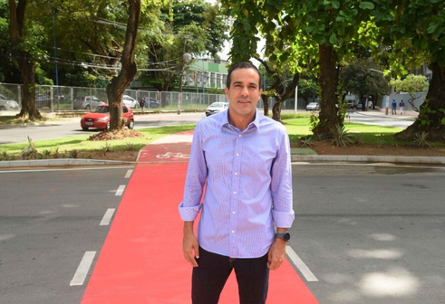 Prefeitura entrega nova Avenida Milton Santos completamente requalificada