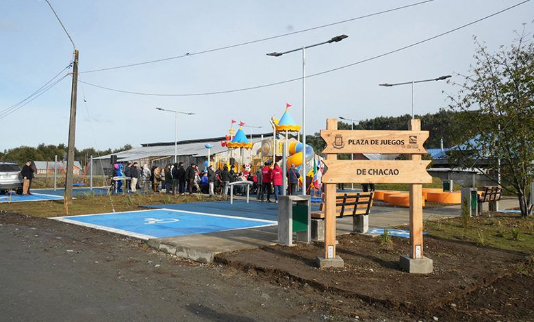 Ancud inaugura tres espacios públicos con inversión regional de $294 millones