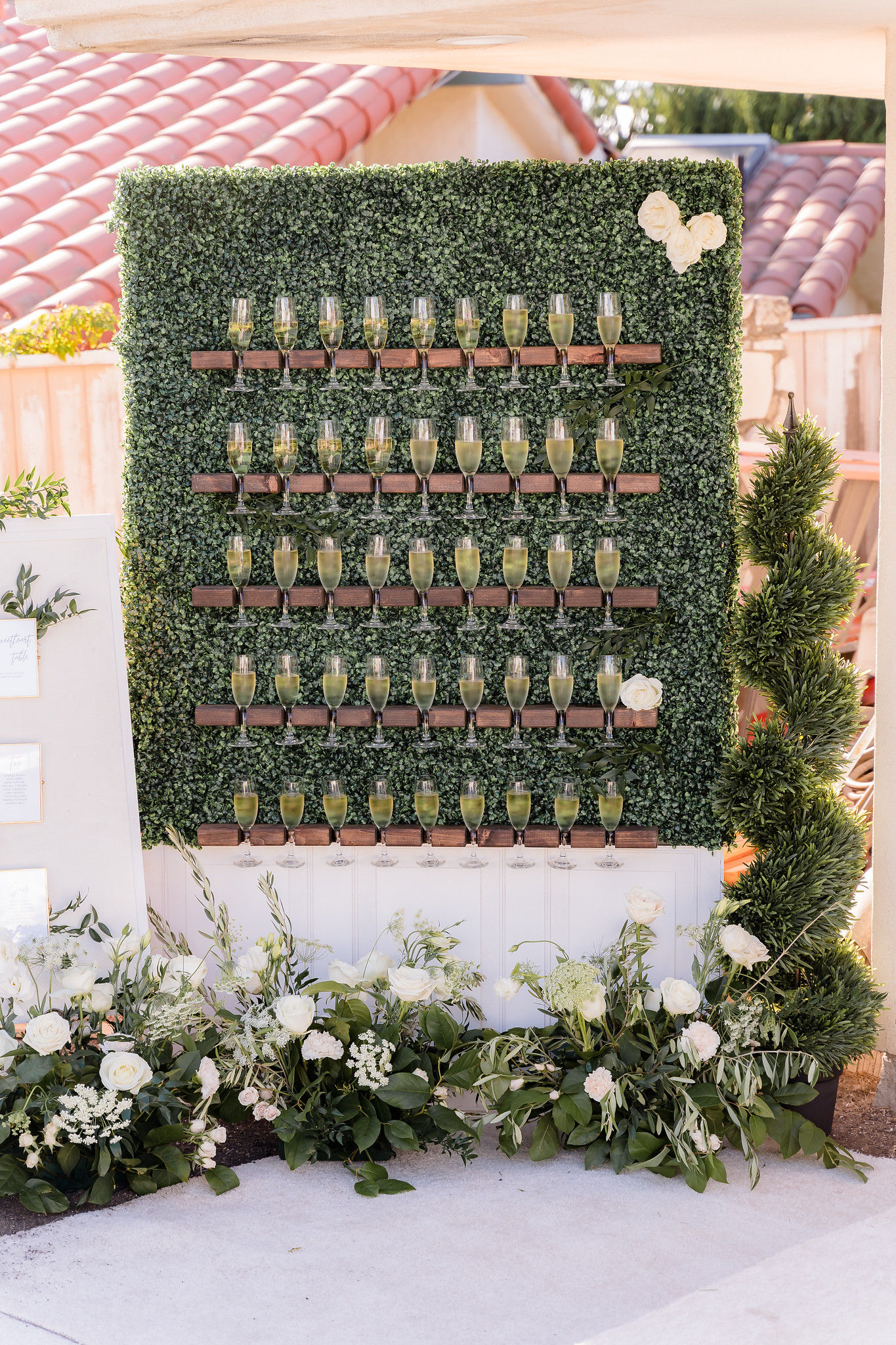 Champagne Walls & Displays