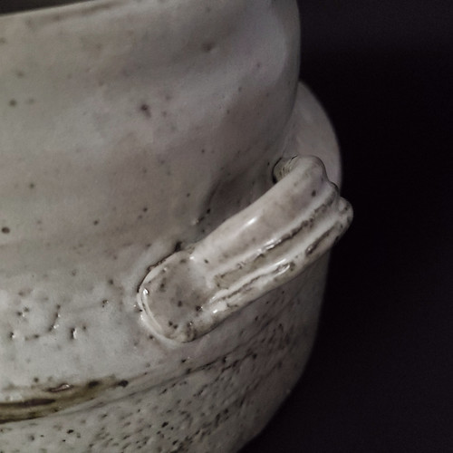 茶道具 唐津写 耳付 水指 江崎敏夫 共箱 瀬戸 多治見 現代陶芸 からつ 茶道具 唐津写 耳付 水指 江崎敏夫 共箱 瀬戸 多治見 現代陶芸 からつ