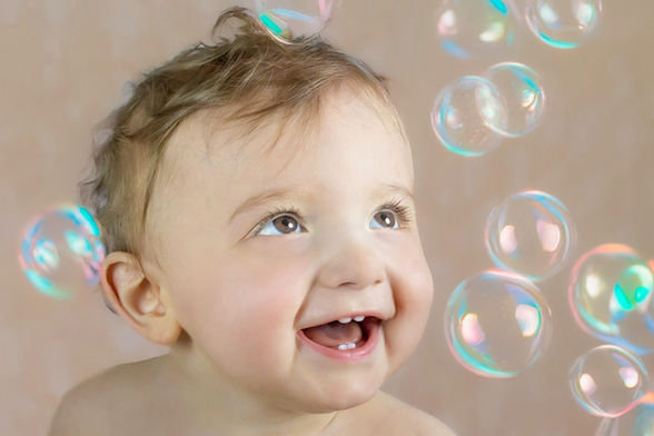 Shooting photo bébé et famille  en Essonne près de Longjumeau, Orsay, Mennecy, Fleury Merogis et Dourdan (91)