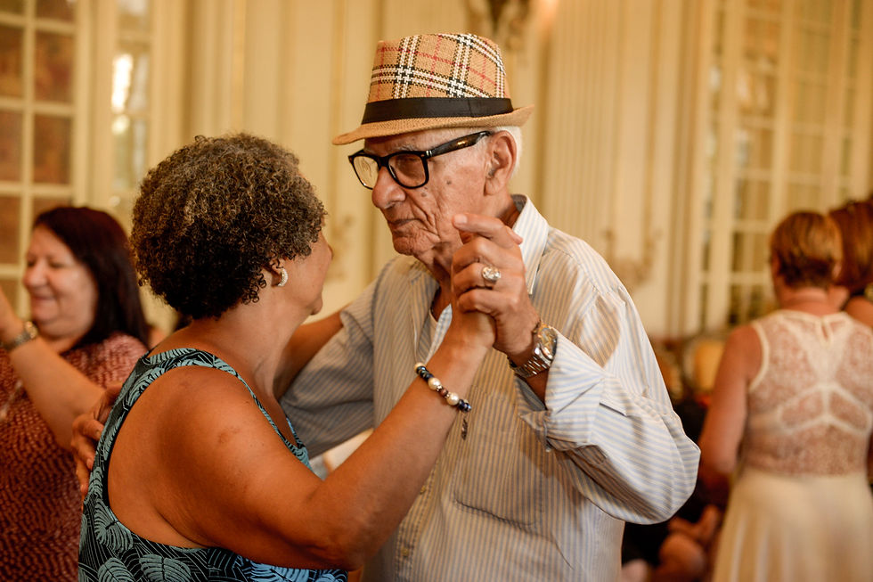 Baile do Cantinho da Geriatria