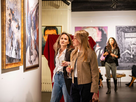Roman Řehák showcases his original digital art works in Marbella