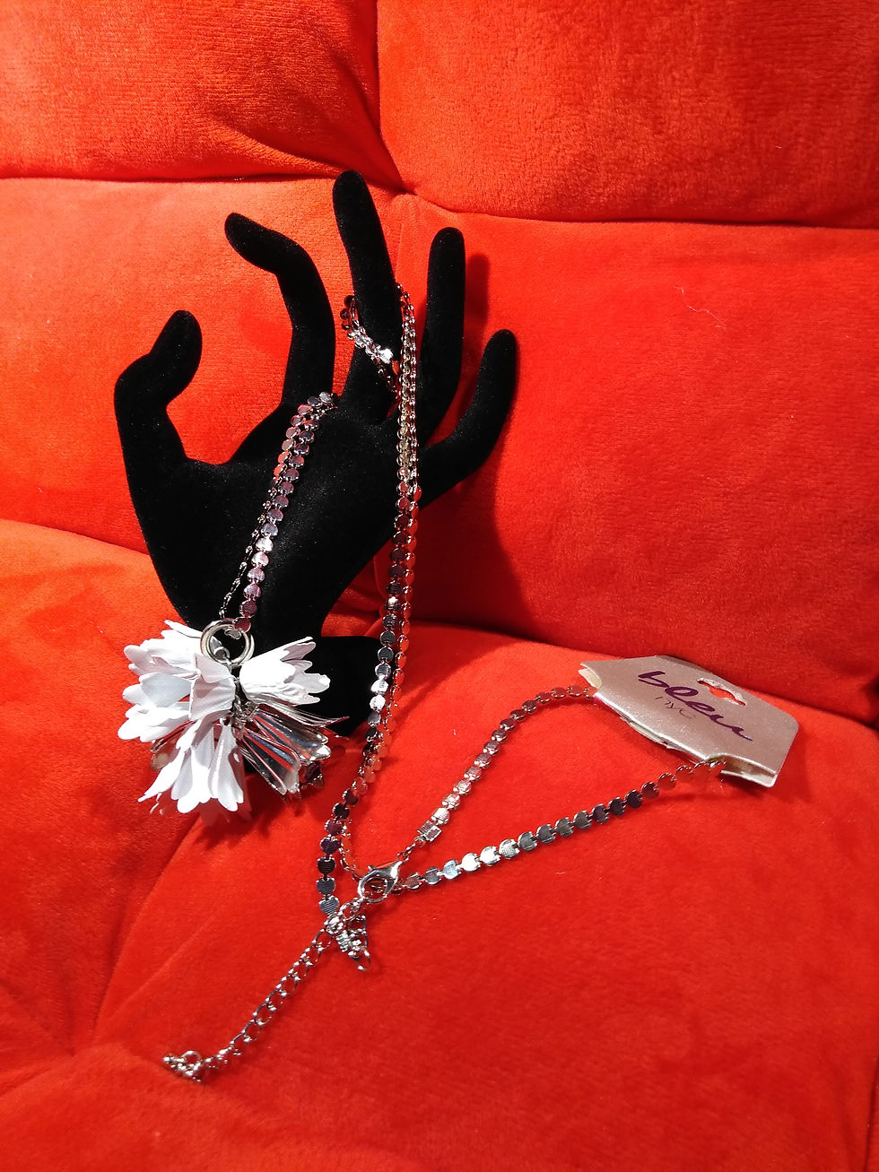 Thumbnail: Women's blue nyc Necklace 