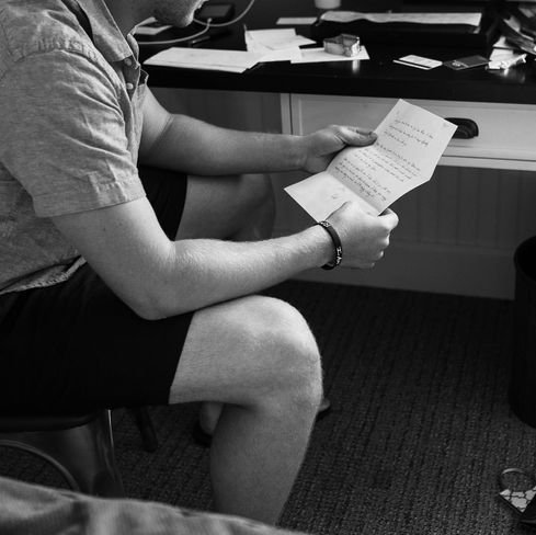 the bride's note in the groom's hands