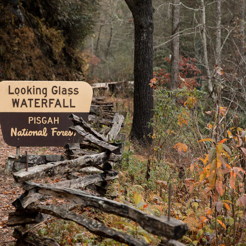 looking glass falls sign