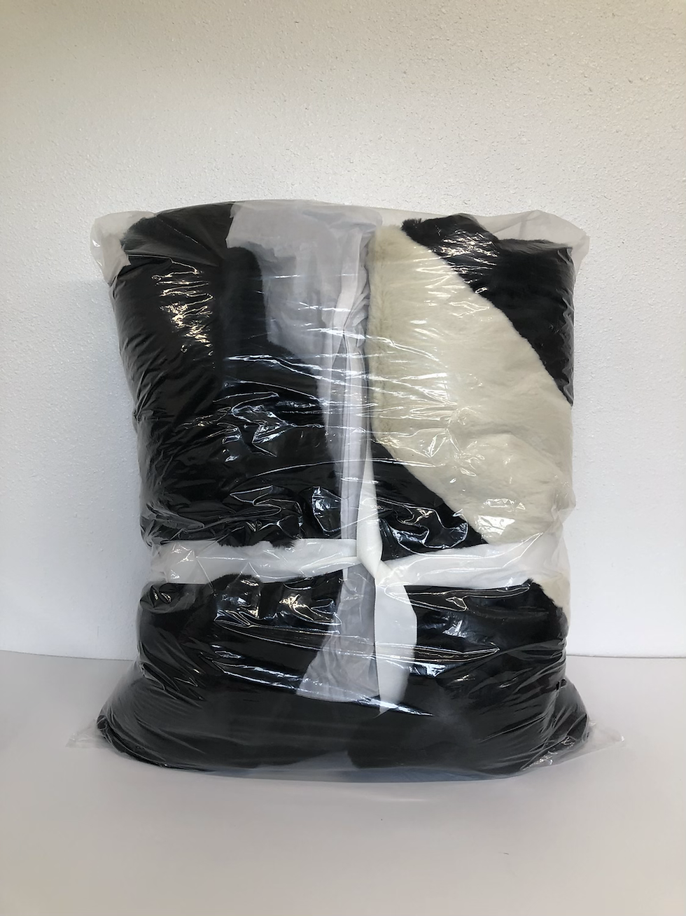 Thumbnail: Nike Swoosh Faux Fur Blanket Black/Fossil/Off White