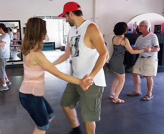 Learn bachata in Dominican Republic with BailaMar