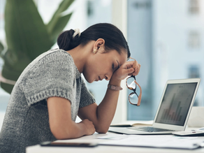 When Stress Starts Showing Up in Women’s Bodies, 6 Signs You Should Not Ignore