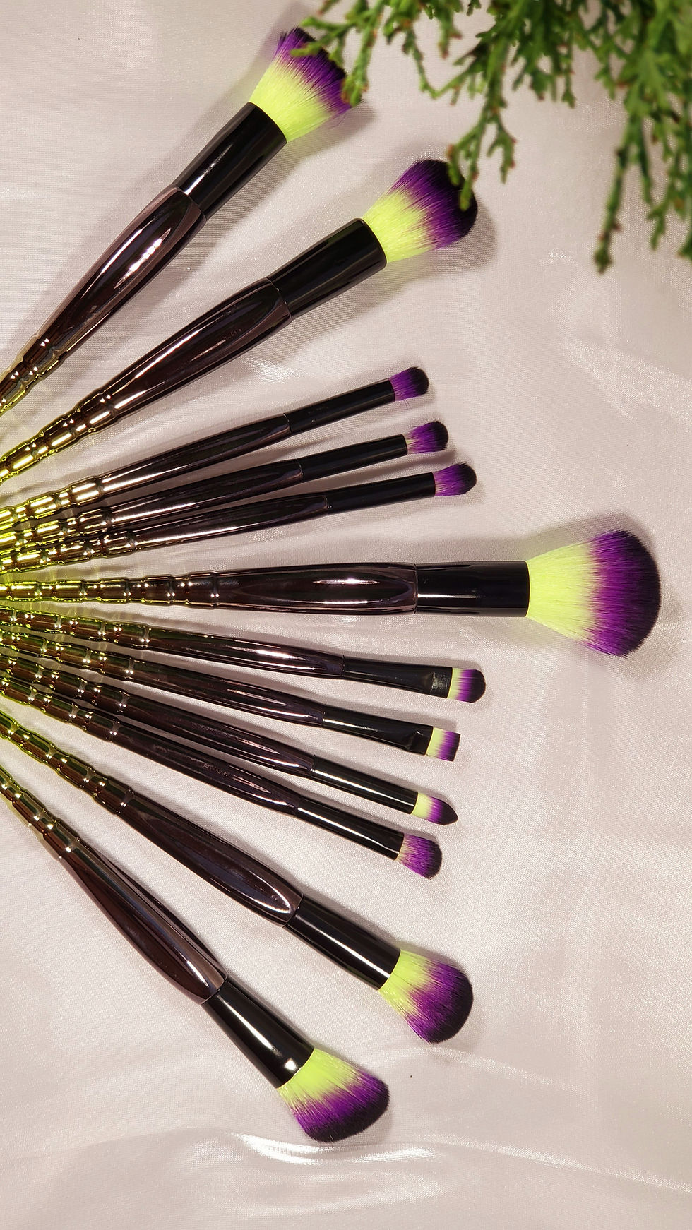 Thumbnail: Yellow - Natural Hair Makeup Brush 12 Pcs Set