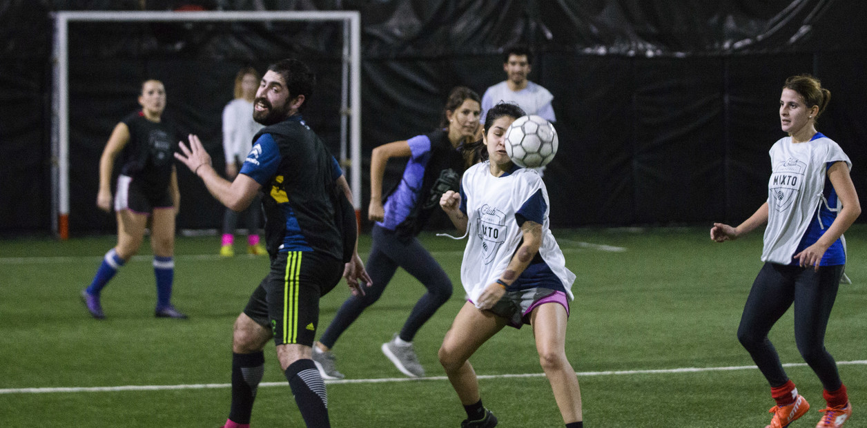 Partidos un toque (Football practice) Mixto/Maculino @Cola del Zorro