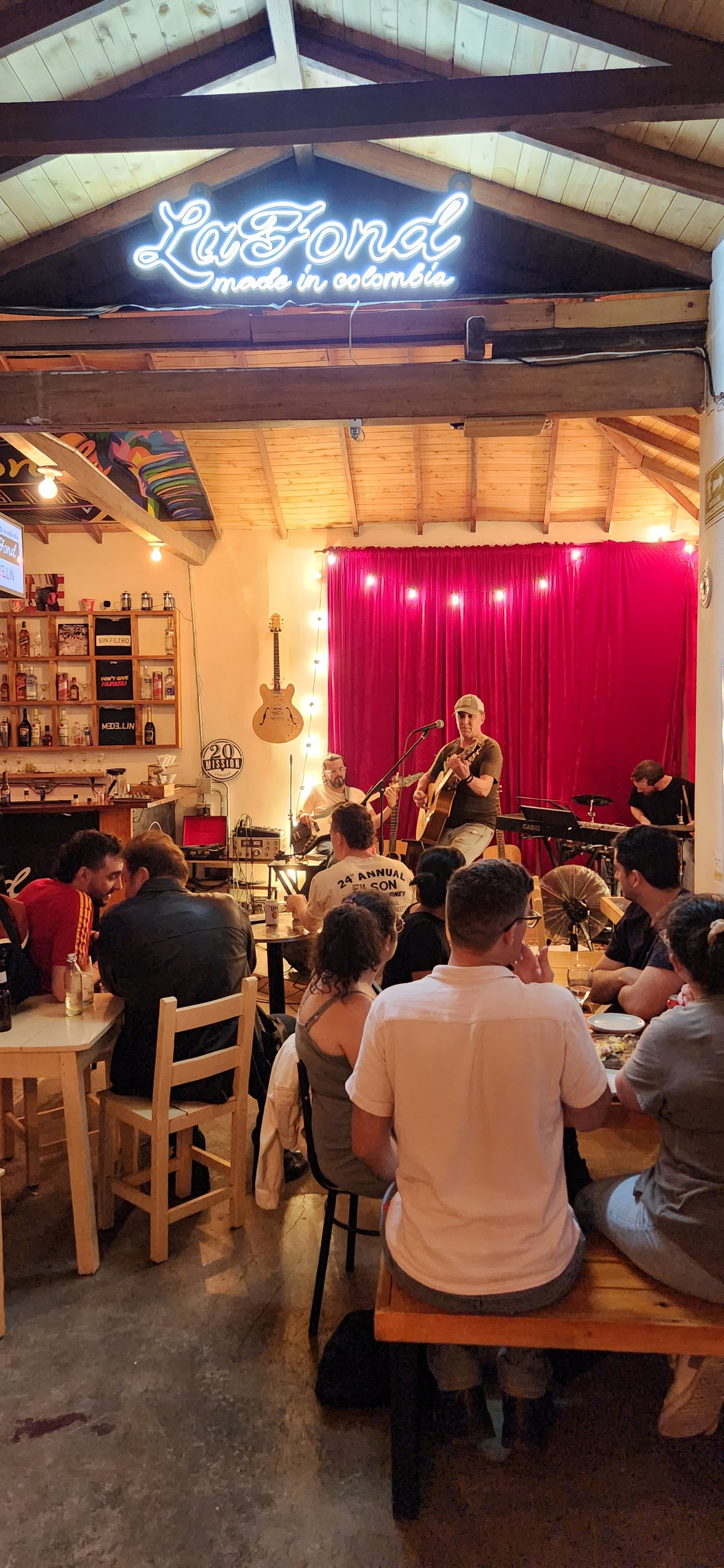 Bilingual Open Jam Session @Galeria LaFond (Laureles)